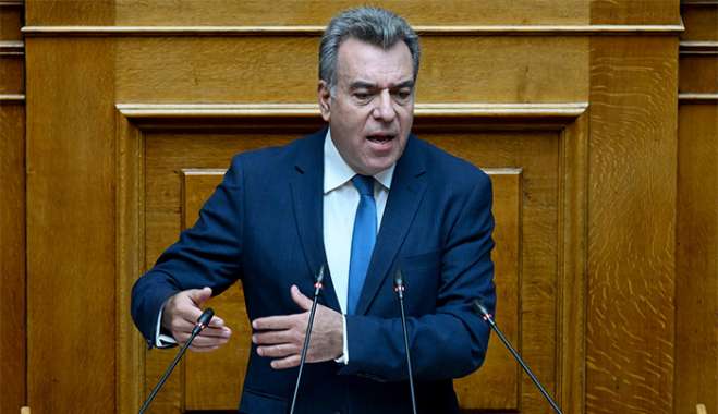ΜΑΝΟΣ ΚΟΝΣΟΛΑΣ: «Fuel pass για τις νησιωτικές περιοχές ώστε να καλυφθεί η αύξηση στην τιμή των καυσίμων»