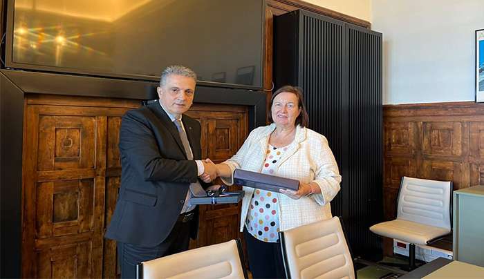 Στην Περιφέρεια Νοτίου Αιγαίου η Πρέσβης της Ολλανδίας στην Ελλάδα  Susanna Terstal