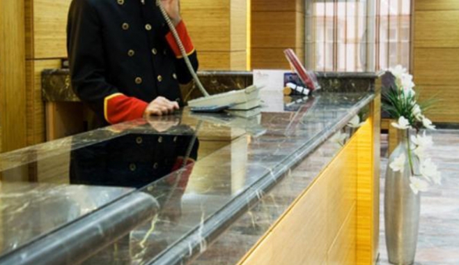 ΟΑΕΔ: Επιδότηση ξενοδοχείων για διατήρηση των θέσεων εργασίας