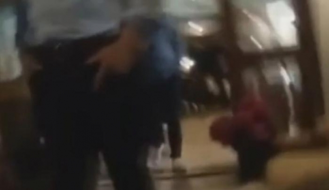 Πάτρα: Το βίντεο του επεισοδίου σε ψαροταβέρνα - Ο λογαριασμός και οι σκηνές απείρου κάλλους [vid]