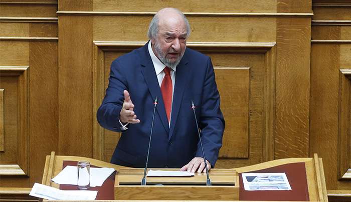 Γ. Νικητιάδης: Στη Βουλή η ταλαιπωρία επισκεπτών στη Λέρο και σε άλλα νησιά από τις καθυστερήσεις στον διαβατηριακό έλεγχο