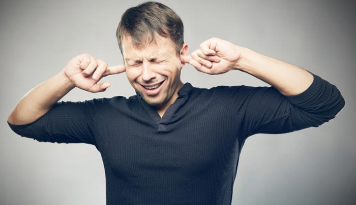 Τι γίνεται όταν βουίζουν τ' αυτιά σας; Τι να κάνετε εκείνη την ώρα