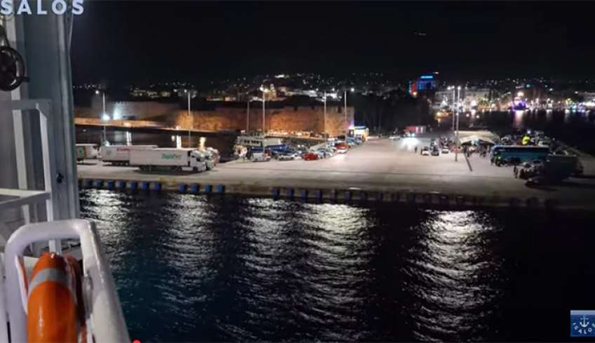 Blue Star 2: Δένει στην Κώ σε 3 λεπτά – Μαζική αποβίβαση!