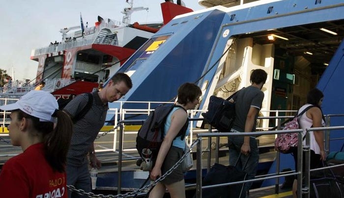 Διευκρινιστική ανακοίνωση για την έκπτωση 50% στα ακτοπλοϊκά εισιτήρια των αναπληρωτών εκπαιδευτικών Α’ βάθμιας και Β΄βάθμιας