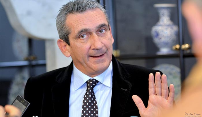 NEA έγγραφα με τα οποία η Αποκεντρωμένη Διοίκηση Αιγαίου δηλώνει αναληθώς προς το ΥΕΝ πως δεν έχει εγκρίνει Προγραμματικές Συμβάσεις για τα υδατοδρόμια