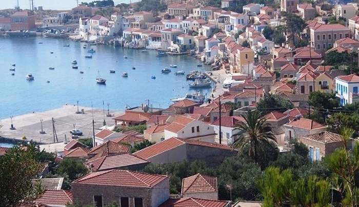 Ρήτρα για τη νησιωτικότητα απαιτούν οι δήμαρχοι των νησιών