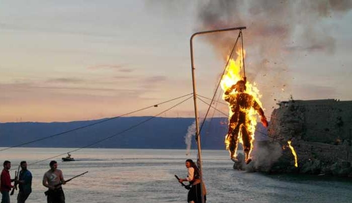 Τα άγνωστα έθιμα της Ανάστασης (φωτο)