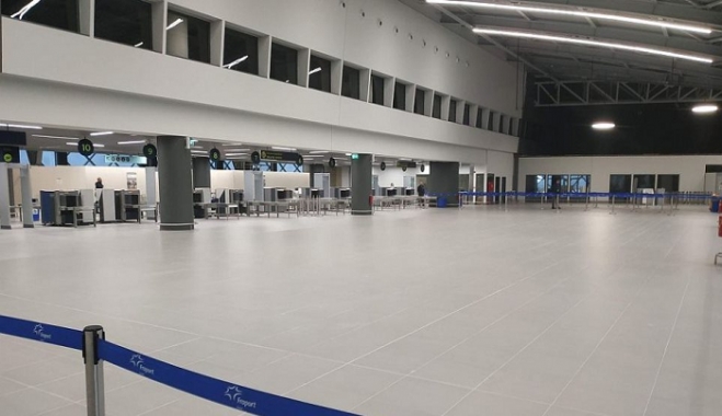 Αεροδρόμια: Πτώση 68% το 10μηνο - Μόλις 18,9 εκατ. οι επιβάτες