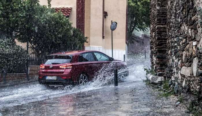 Καιρός σήμερα: Βροχές στη Μακεδονία, υψηλές θερμοκρασίες στα ηπειρωτικά