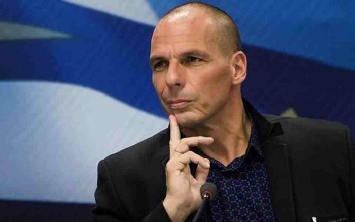 Βαρουφάκης: Αποτρέψαμε την δέσμευση για πρωτογενές πλεόνασμα 3%