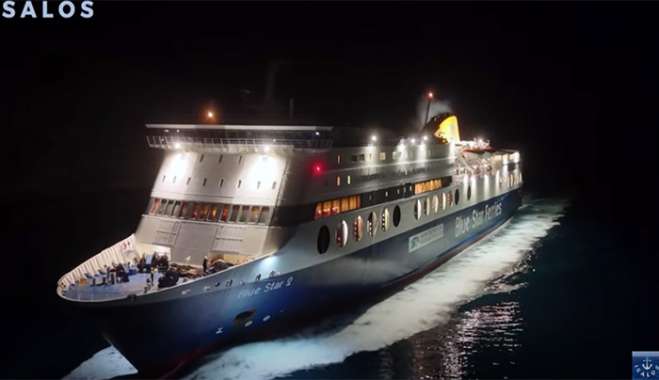 Αριστοτεχνική μανούβρα του Blue Star 2 που δένει στην Πάτμο σε μόλις 3 λεπτά!