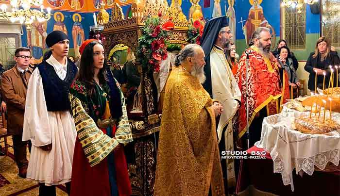Εσπερινός Αγίου Νικολάου στον ομώνυμο Ιερό Ναό του οικισμού της Άκοβας Άργους