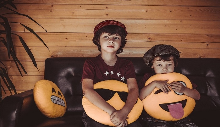 Generation Z: Γιατί αυτή η γενιά προτιμά να εκφράζεται με Emojis