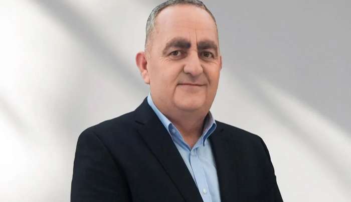 Ο εκλεγμένος δήμαρχος Χειμάρρας Φρέντι Μπελέρης  Facebook/Φρέντι Μπελέρης