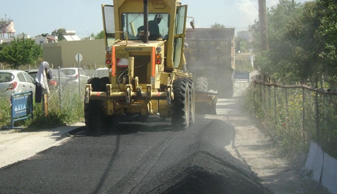 Το Πρόγραμμα ασφαλτοστρώσεων της ΔΕΥΑΚ» (φωτό)