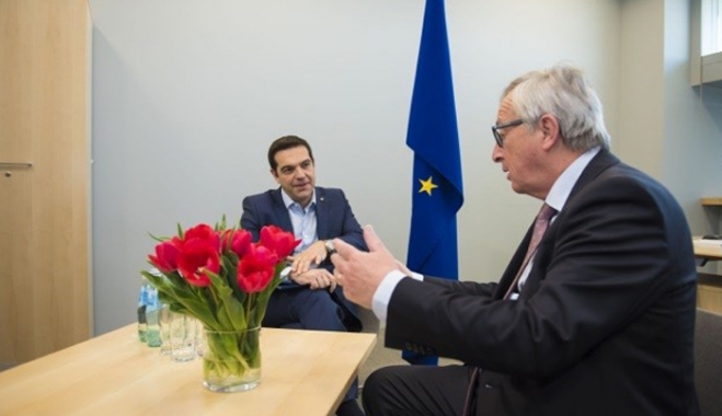 Αισιόδοξος ο Γιούνκερ για λύση μέχρι αρχές Ιουνίου