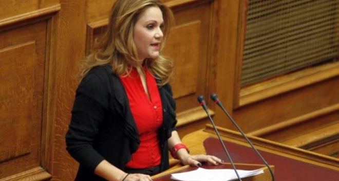Μίκα για τη βλάβη σκάφους του Λ.Σ. που μετέφερε τον Υπουργό: «Ίσως τώρα, αποφασίσουν να το συντηρήσουν όπως πρέπει!»
