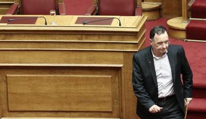 Ο Λαφαζάνης αποκαλύπτει πως ο ΣΥΡΙΖΑ είναι έτοιμος να πηδήξει από το καράβι