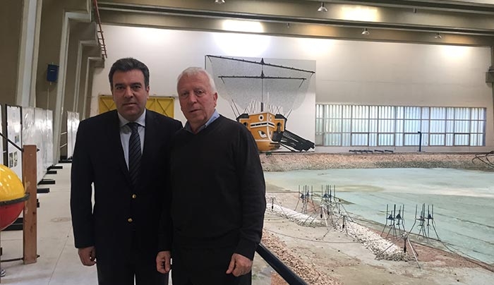 Ο Μ. Κόνσολας για το λιμάνι της Καρπάθου και για τη διάβρωση των ακτών σε Ρόδο και Κω