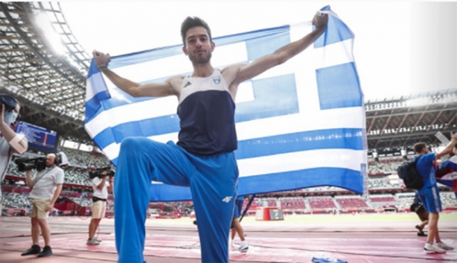 Έλαμψε» με 8,20μ. ο Τεντόγλου, πανελλήνια ρεκόρ από Κάσσου, Εμμανουηλίδου