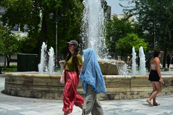 Καιρός σήμερα: Εξασθενούν οι άνεμοι και η θερμοκρασία θα φτάσει έως τους 40 βαθμούς – Πού θα βρέξει