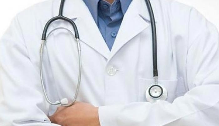 Από αιώνιος φοιτητής δάσκαλος της ιατρικής - Σάλος με τον ''γιατρό'' του νοσοκομείου στην Κρήτη