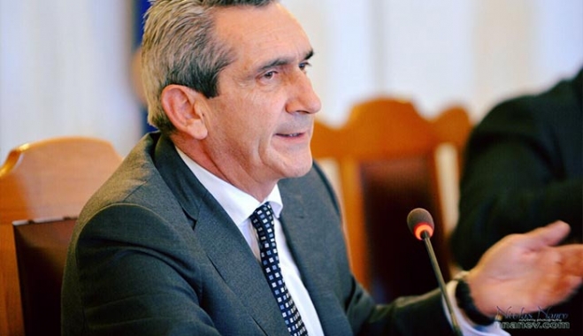Γιώργος Χατζημάρκος: «Αυτοί που έχουν επιλέξει να ζούνε πάνω σ’ αυτά τα βράχια, θα αντέξουν»