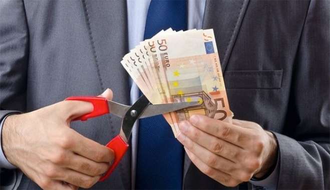 Πότε και ποια επιδόματα θα κοπούν μετά το φακέλωμα