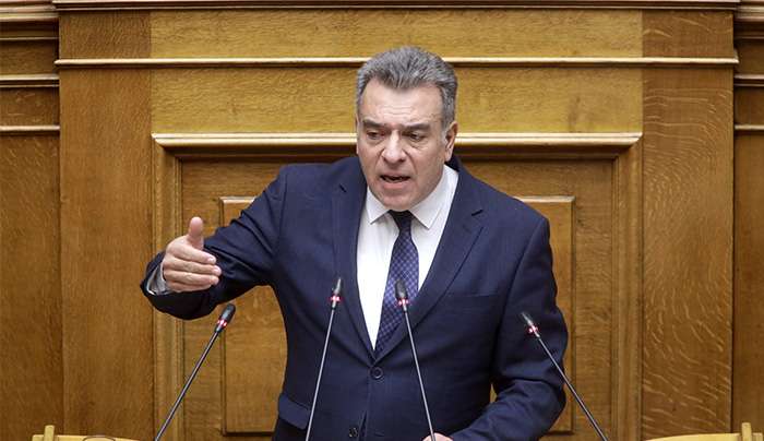 ΜΑΝΟΣ ΚΟΝΣΟΛΑΣ: «Χρηματοδοτικό πρόγραμμα για την ανανέωση του στόλου της ακτοπλοΐας και τη μείωση του λειτουργικού κόστος των πλοίων για να υπάρχουν προσιτές τιμές στα εισιτήρια»