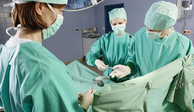 Εφιάλτης πάνω στο χειρουργικό κρεβάτι για γυναίκα από την Πάτρα