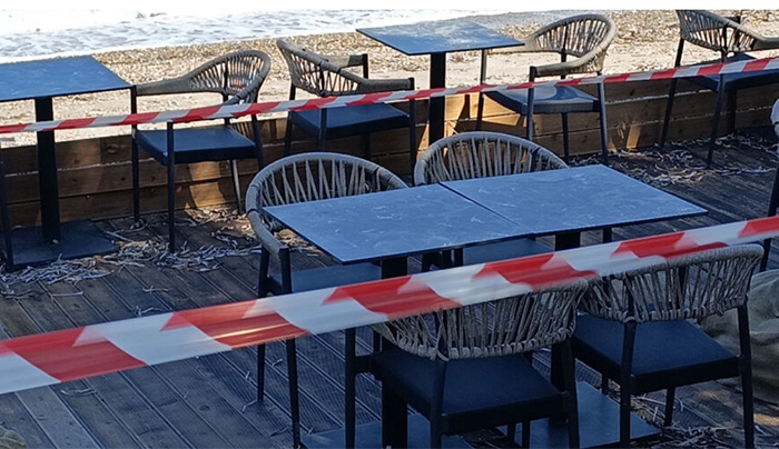 Σφραγίστηκε από τη Δημοτική Αστυνομία το παραλιακό τμήμα των καταστημάτων εστίασης της Β.Γεωργίου