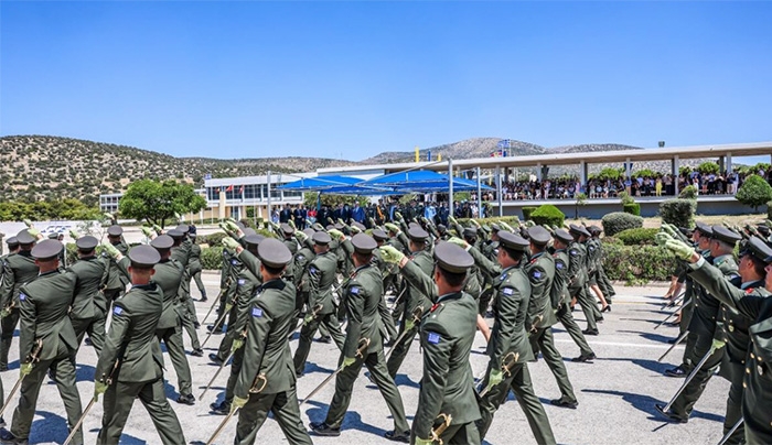 Στρατιωτικές σχολές: Αλλάζουν οι συντελεστές της Ελάχιστης Βάσης Εισαγωγής στις Πανελλήνιες 2027